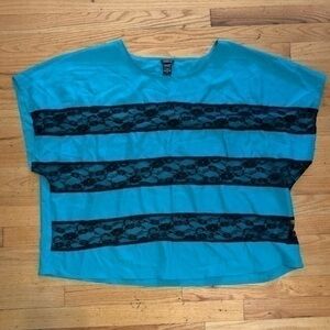 Torrid size 4 lace trim blouse